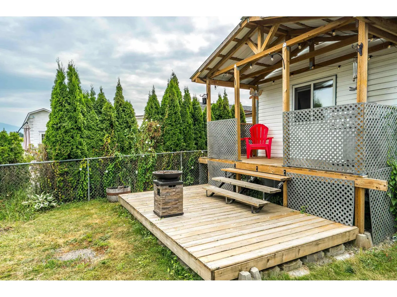 45 41168 LOUGHEED HIGHWAY