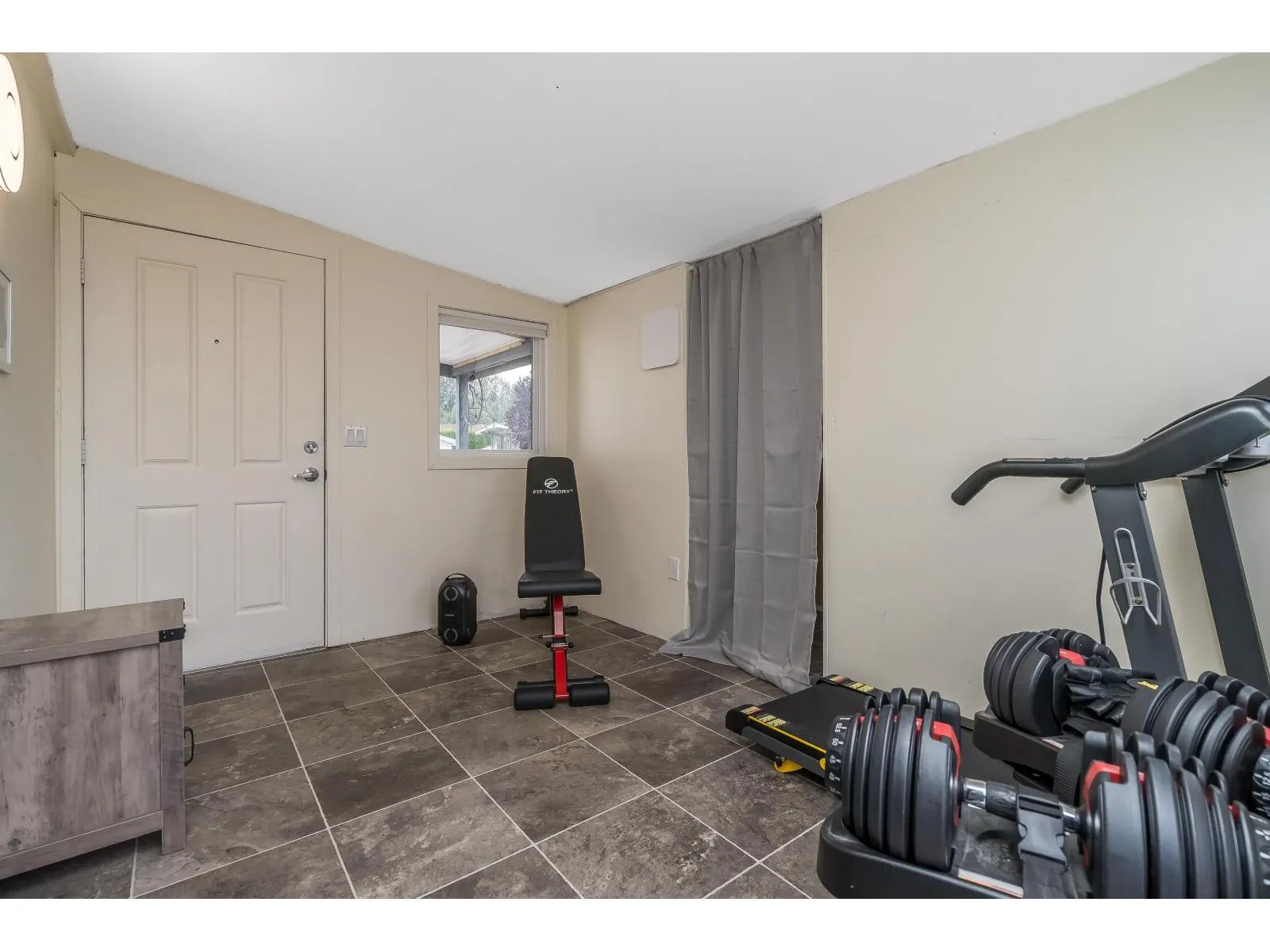 45 41168 LOUGHEED HIGHWAY