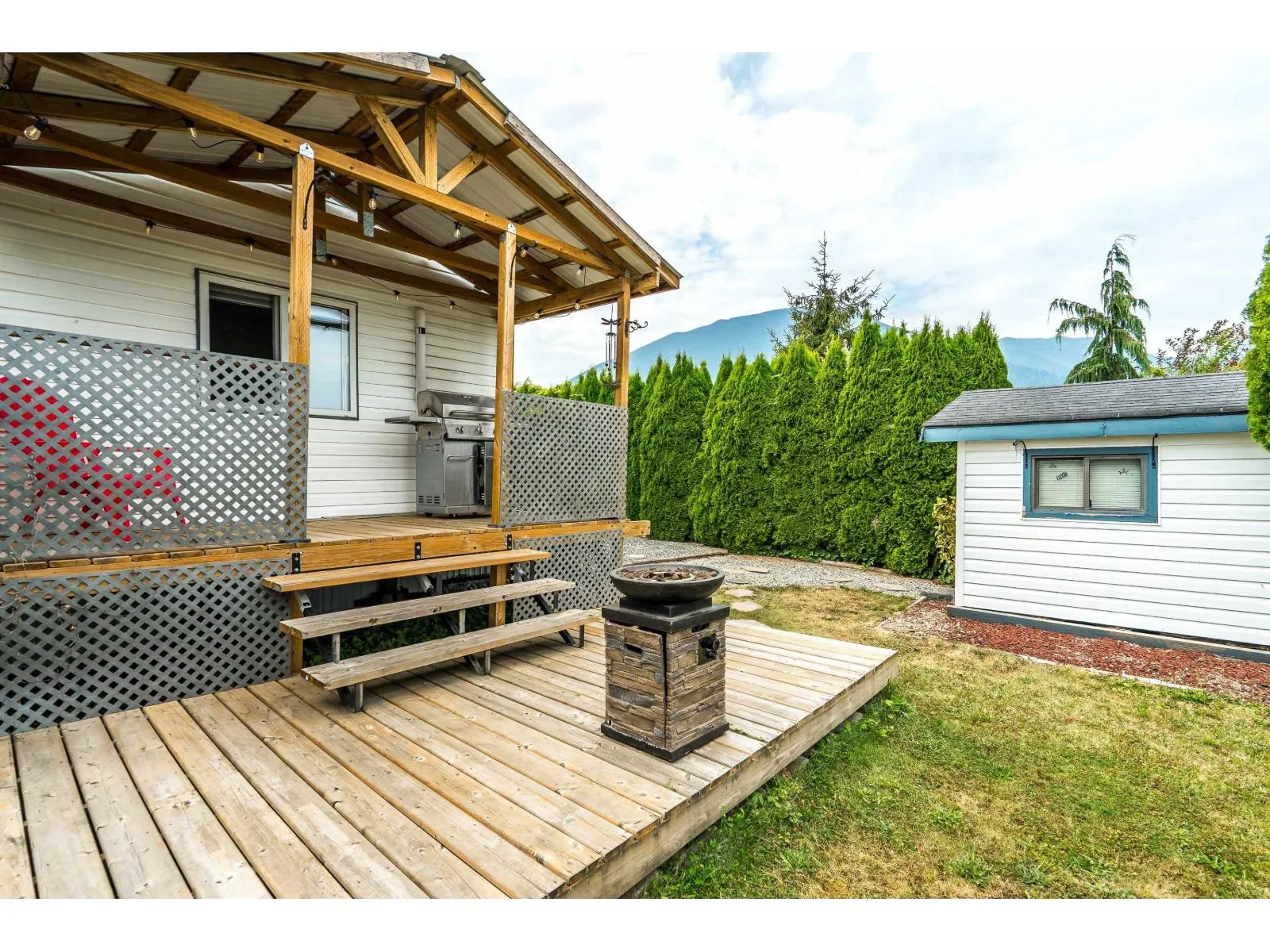 45 41168 LOUGHEED HIGHWAY