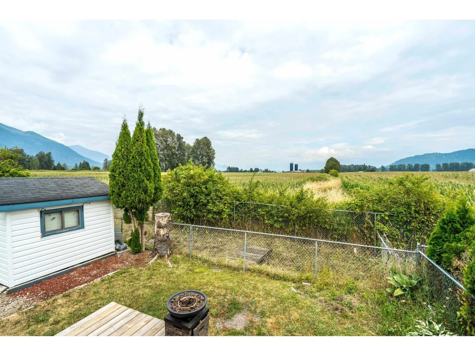 45 41168 LOUGHEED HIGHWAY