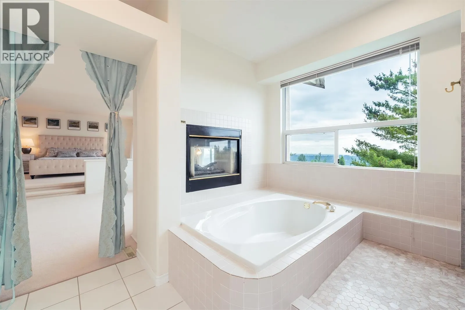 2570 JADE PLACE
