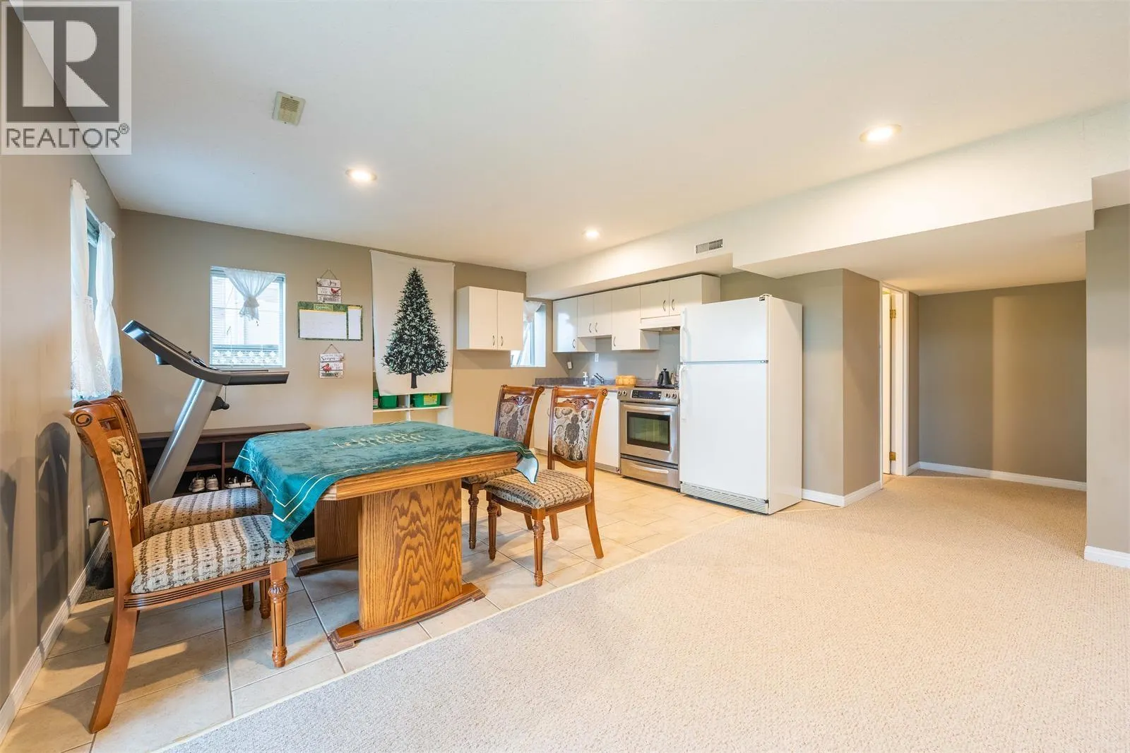 2570 JADE PLACE