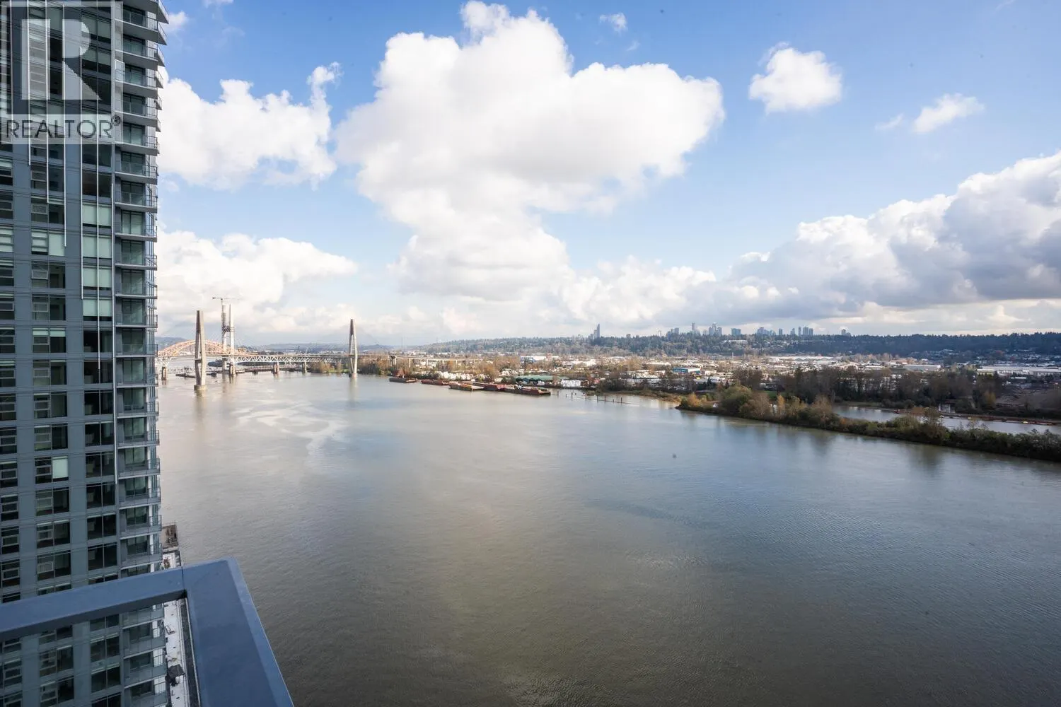 1907 680 QUAYSIDE DRIVE