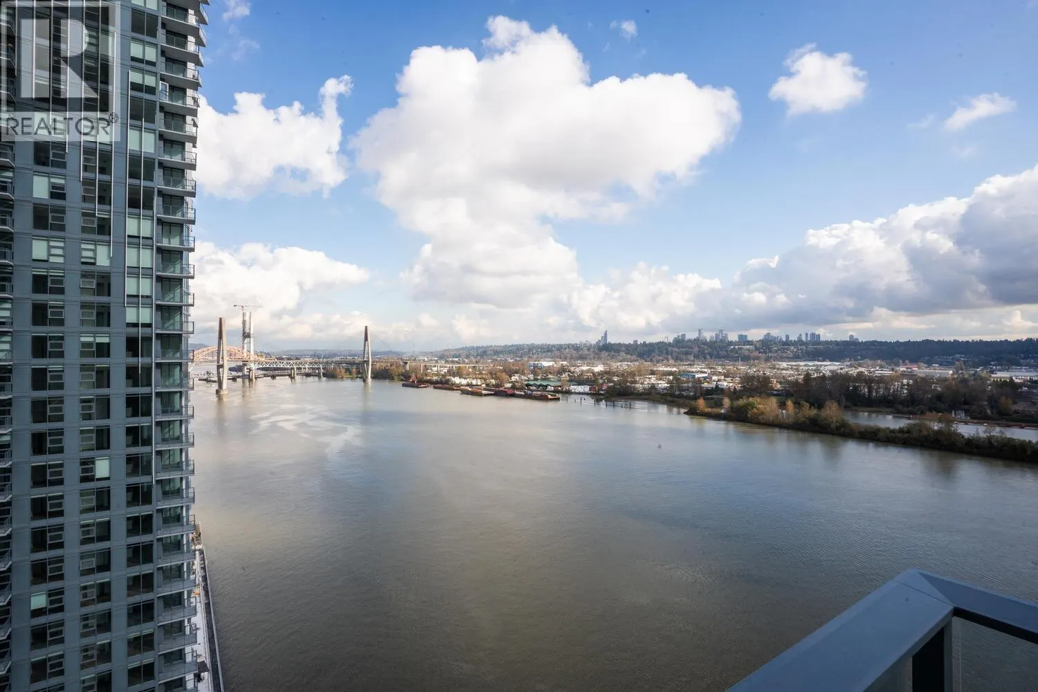 1907 680 QUAYSIDE DRIVE