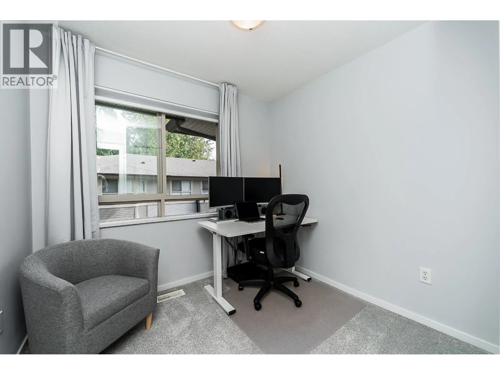 17 100 KLAHANIE DRIVE