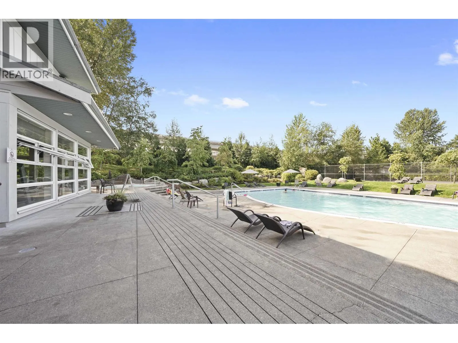 17 100 KLAHANIE DRIVE