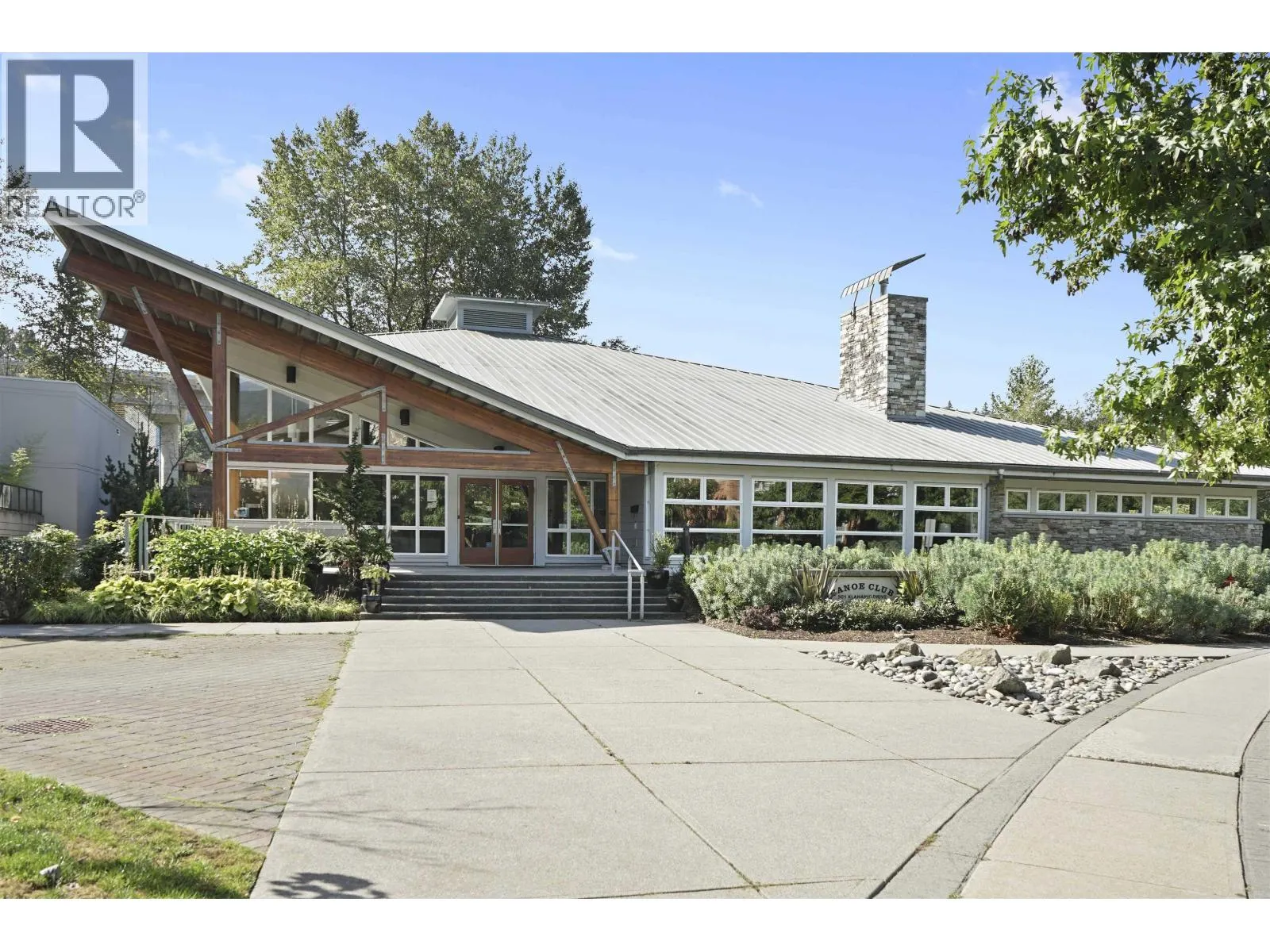 17 100 KLAHANIE DRIVE