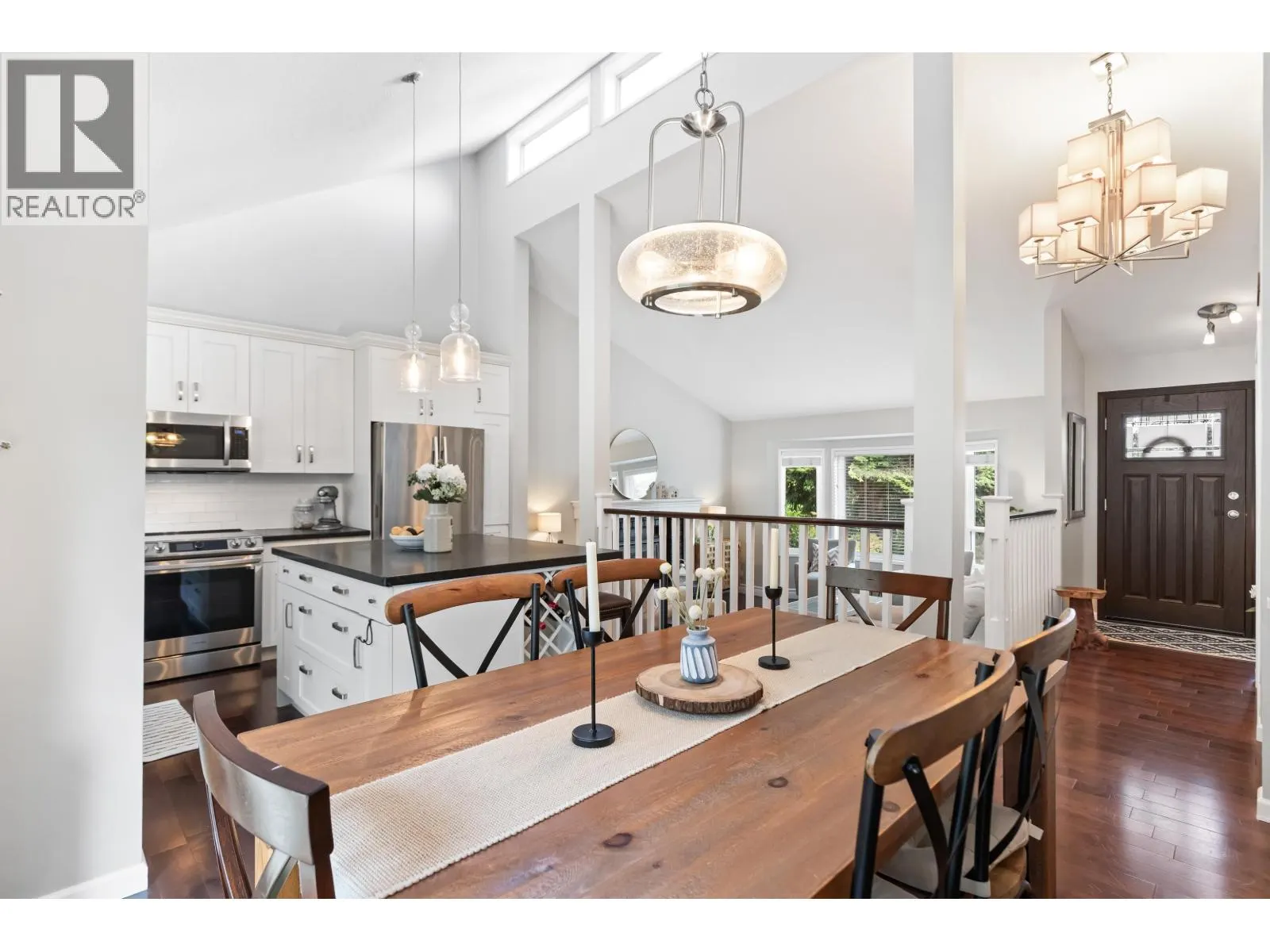 472 RIVERVIEW CRESCENT