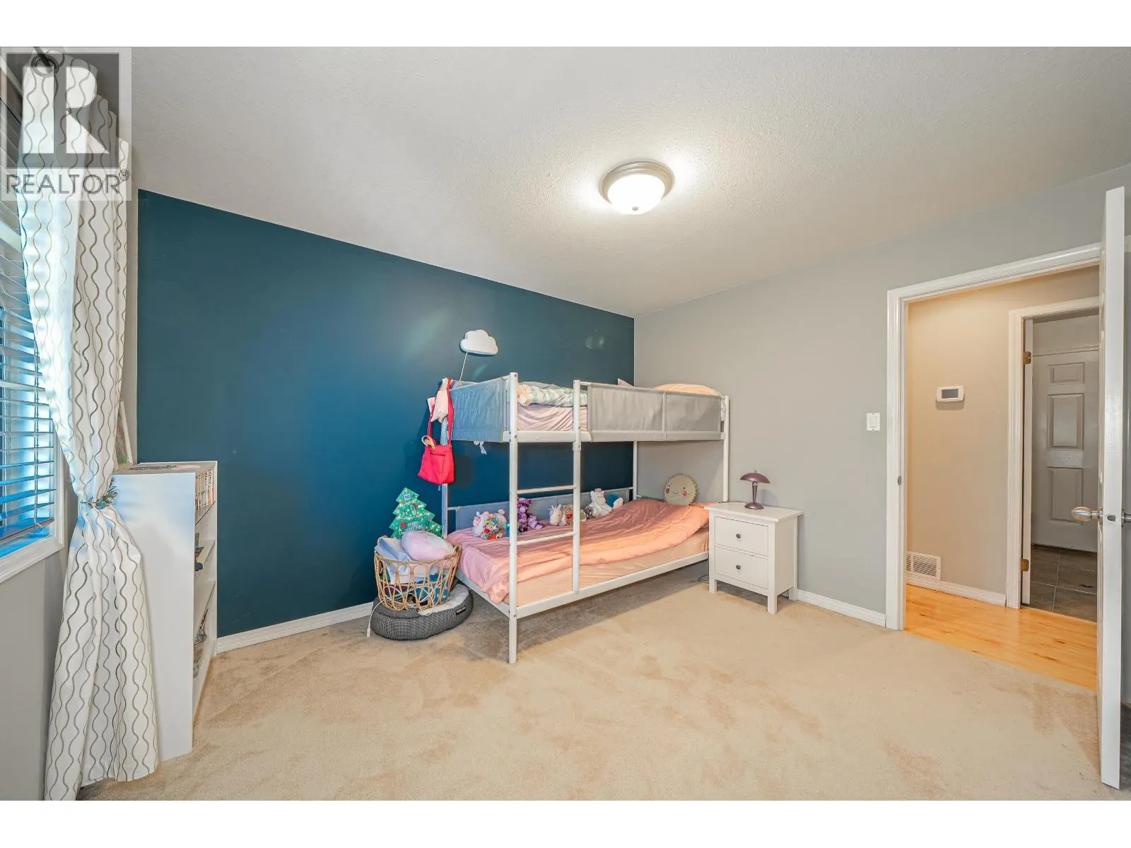 21934 HIGHVIEW PLACE