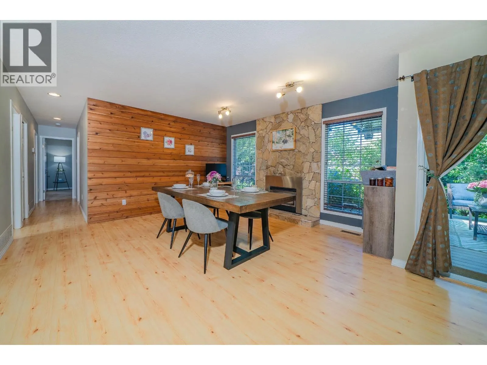21934 HIGHVIEW PLACE