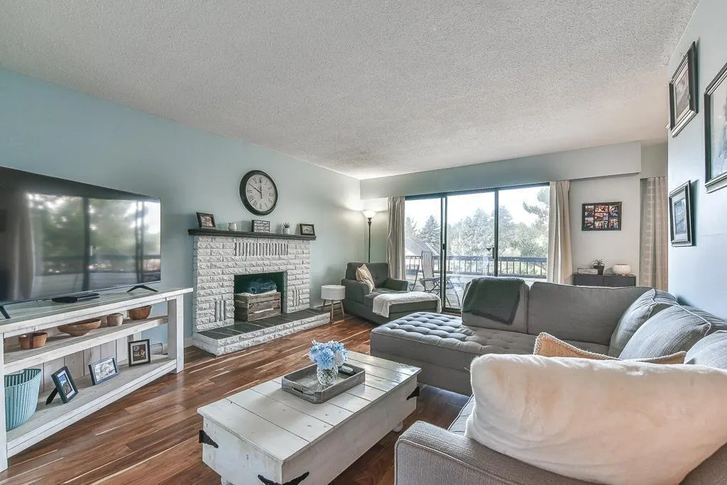 306 2211 CLEARBROOK ROAD