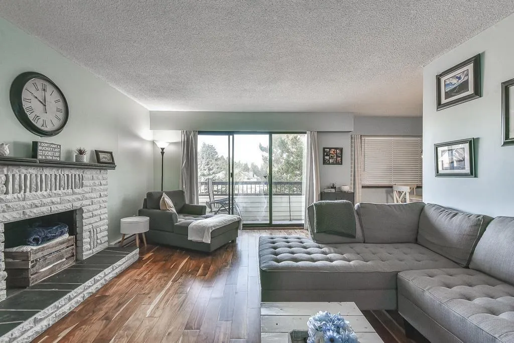 306 2211 CLEARBROOK ROAD