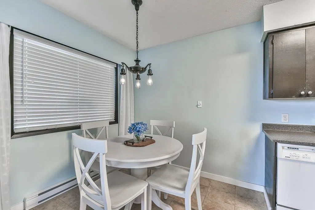 306 2211 CLEARBROOK ROAD