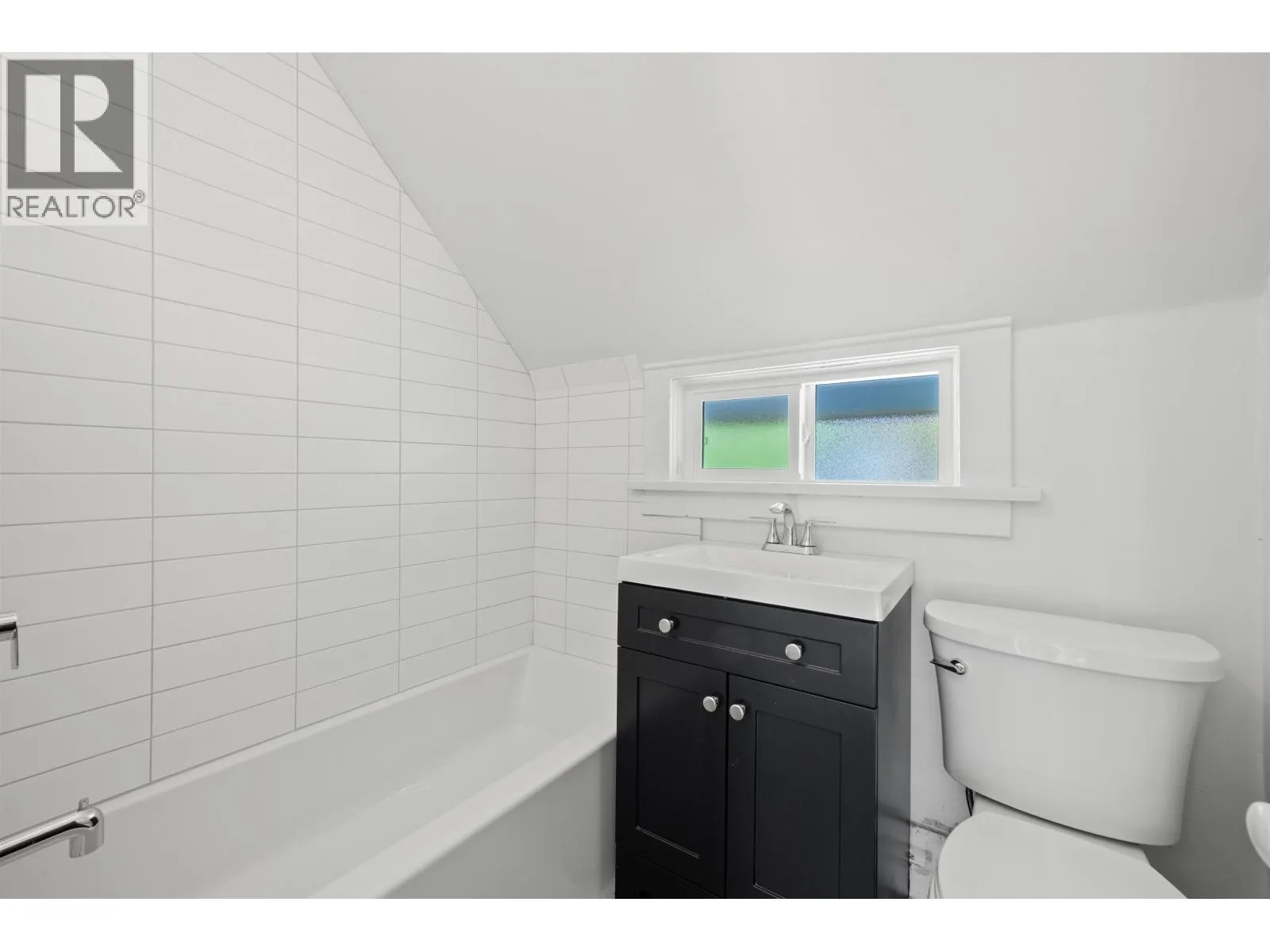 328 SECOND STREET