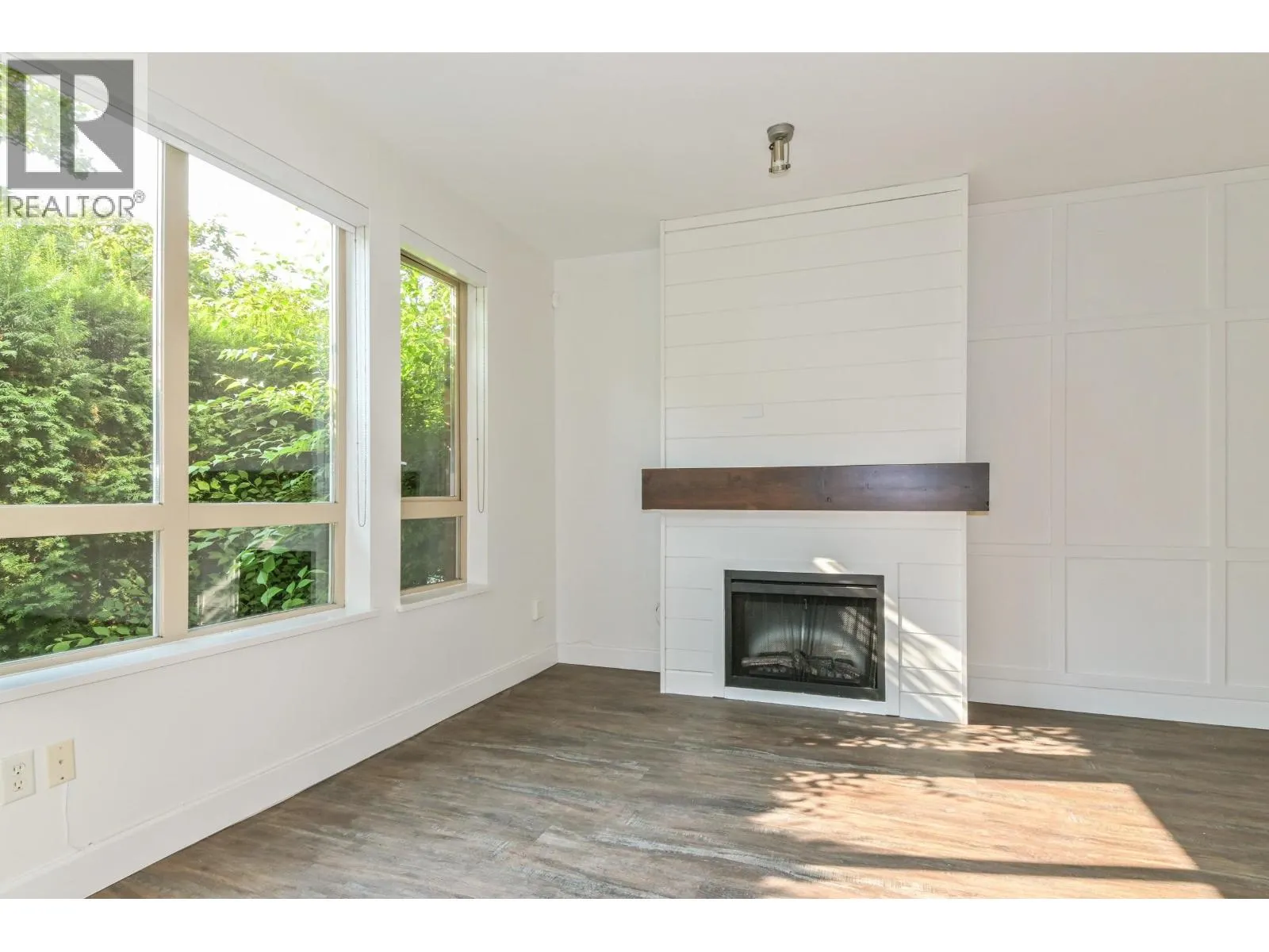 117 801 KLAHANIE DRIVE