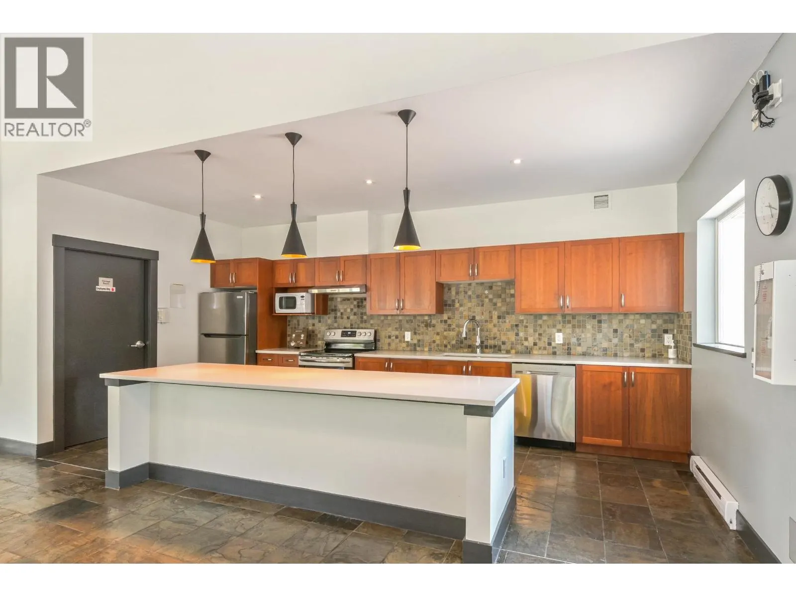 117 801 KLAHANIE DRIVE