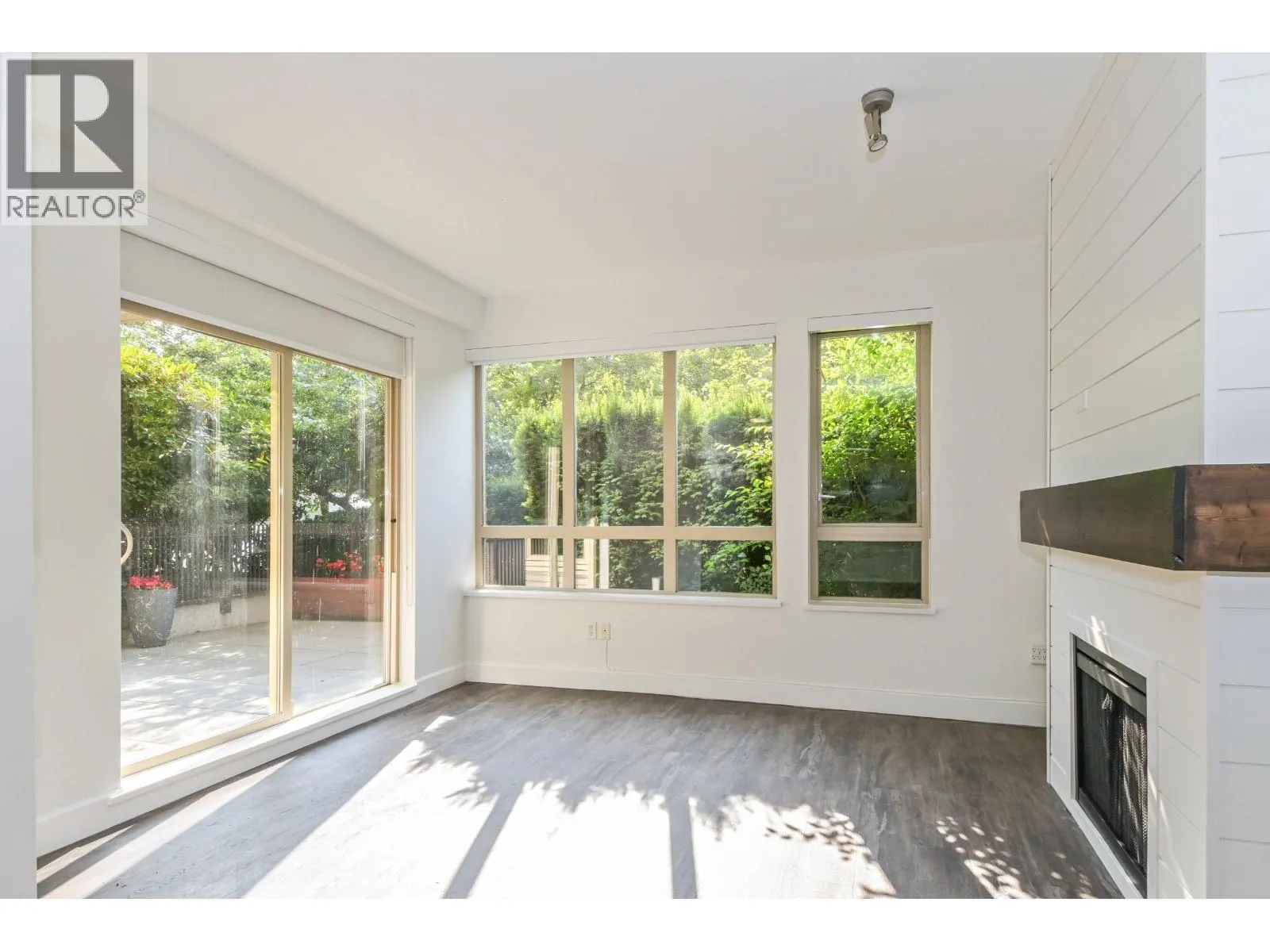 117 801 KLAHANIE DRIVE