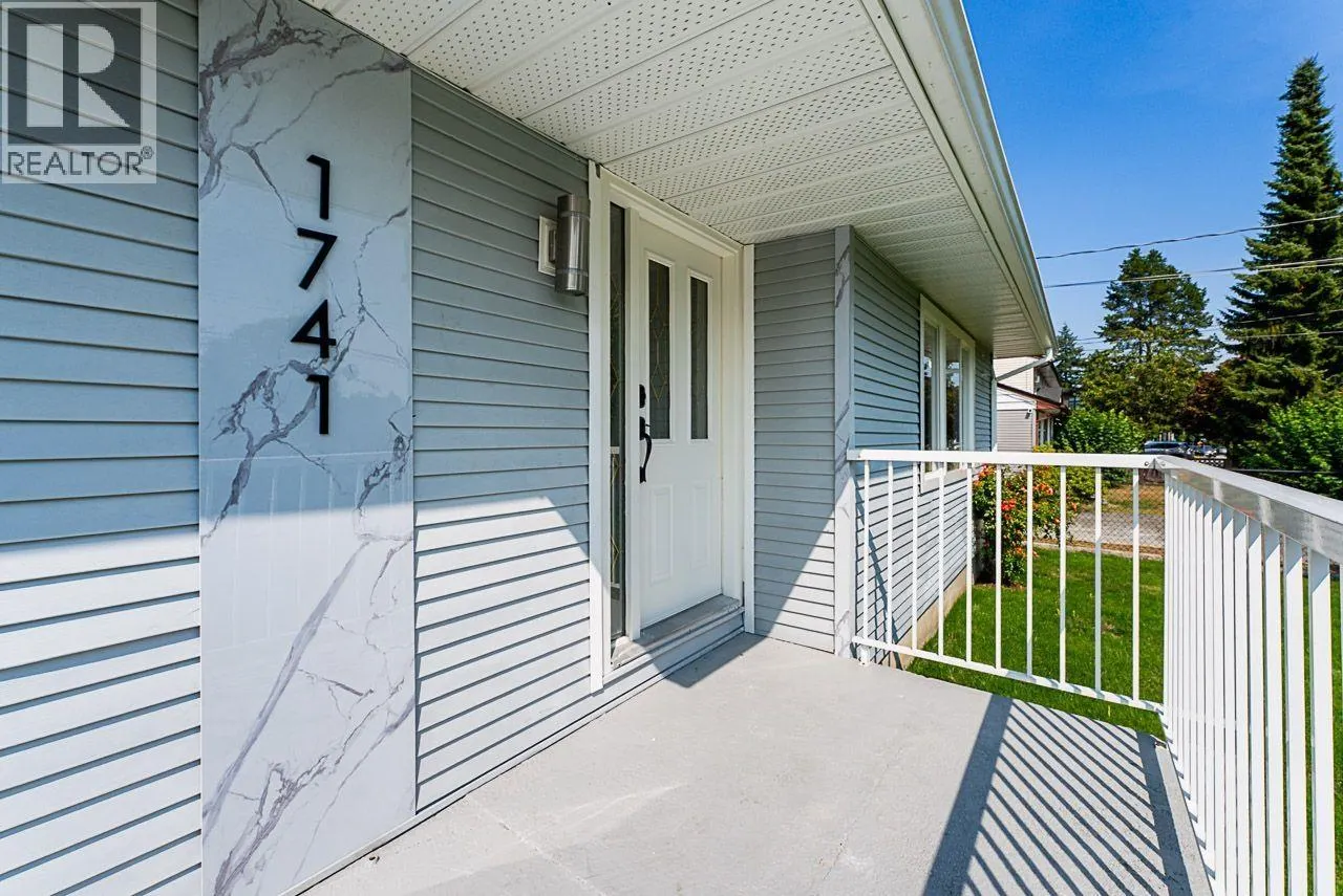 1741 SALISBURY AVENUE