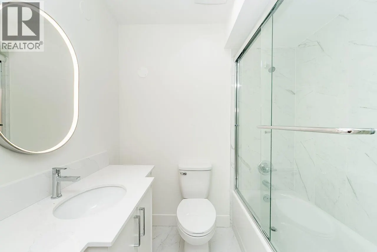 1747 SALISBURY AVENUE