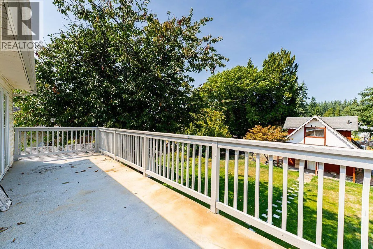 1747 SALISBURY AVENUE