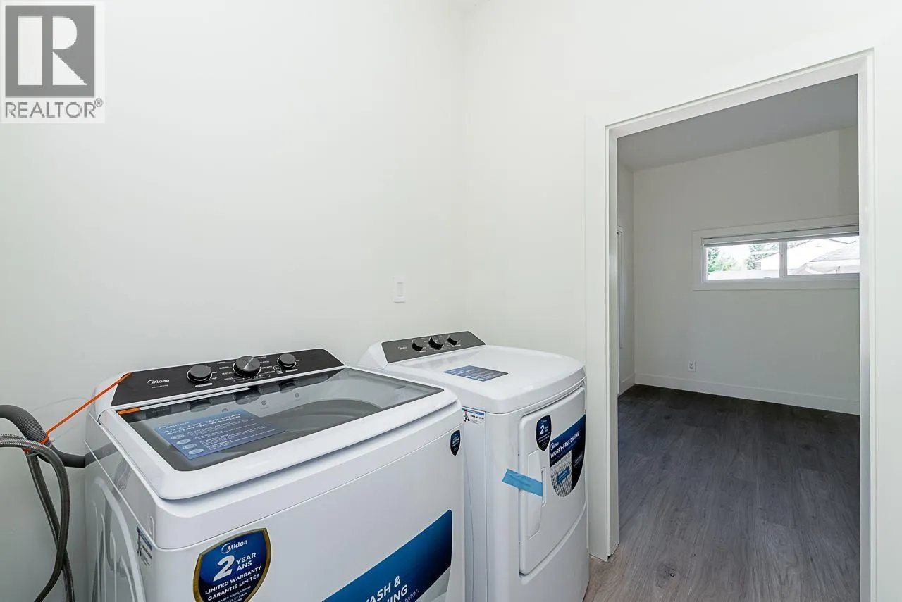 1747 SALISBURY AVENUE