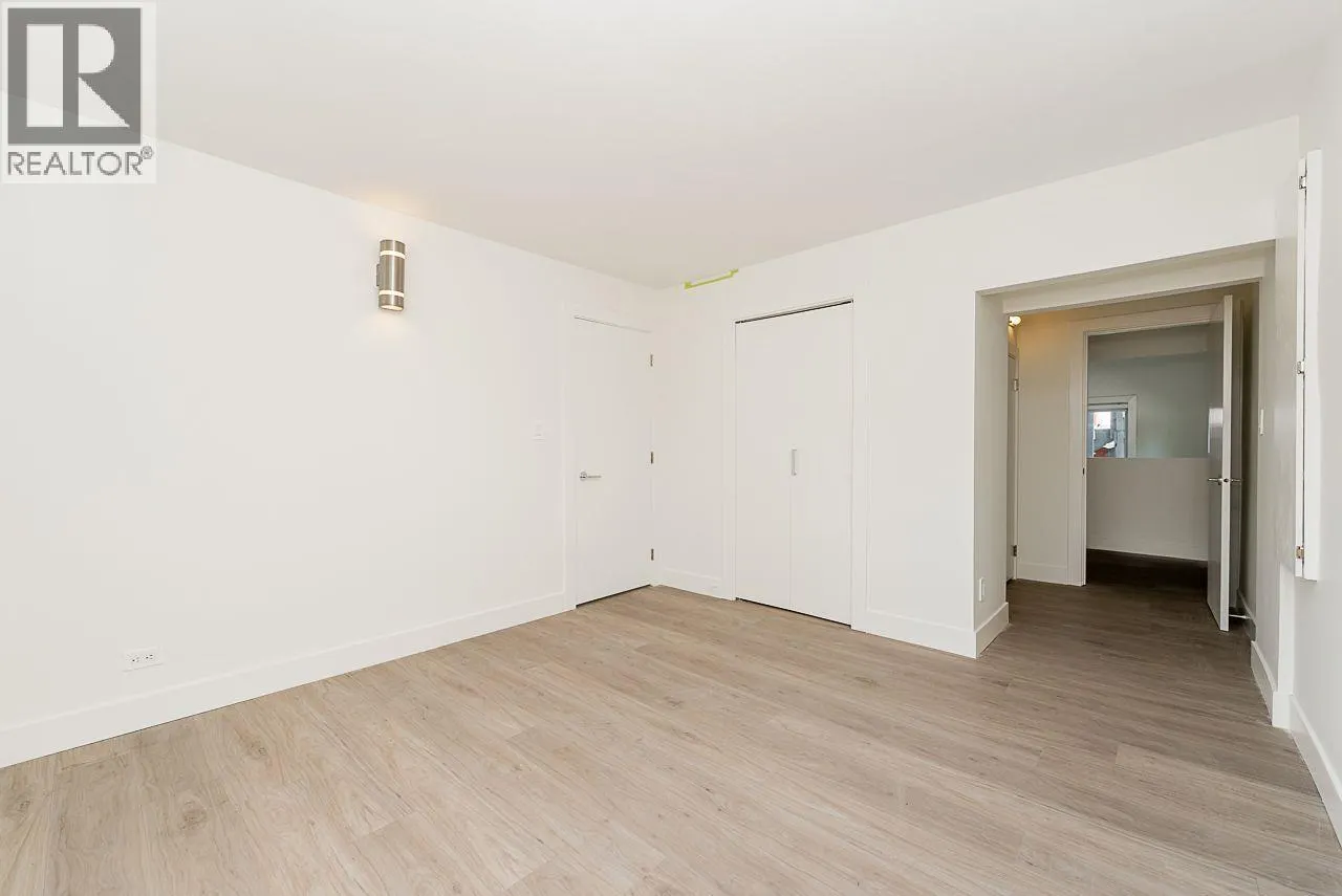 1747 SALISBURY AVENUE