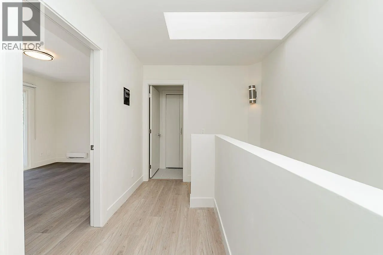 1747 SALISBURY AVENUE