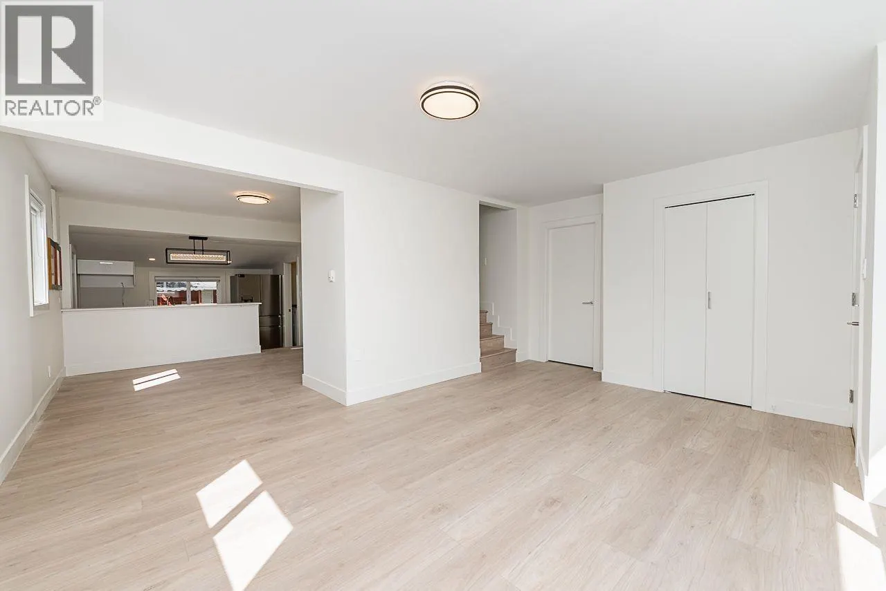 1747 SALISBURY AVENUE