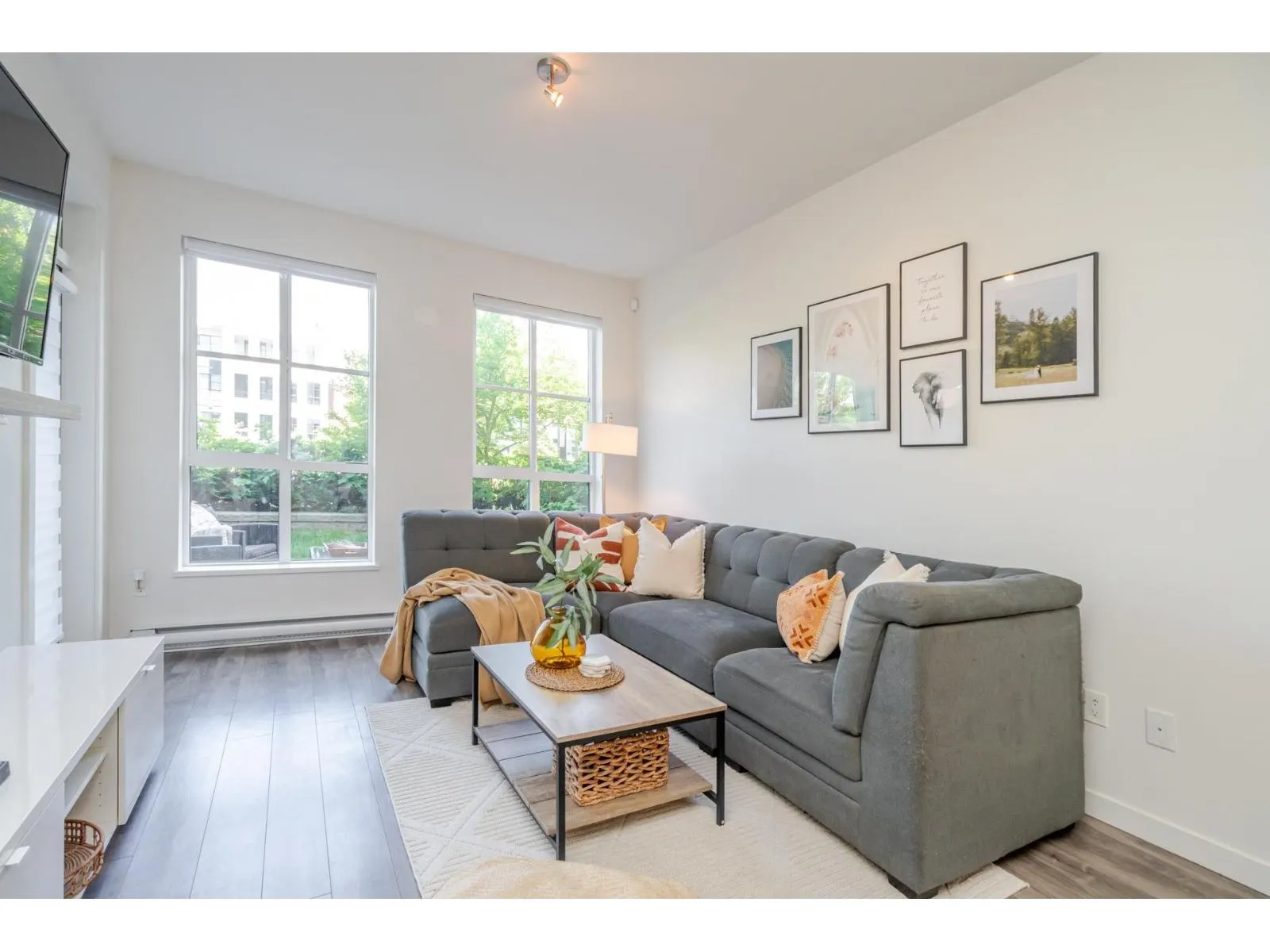 101 15137 33 AVENUE