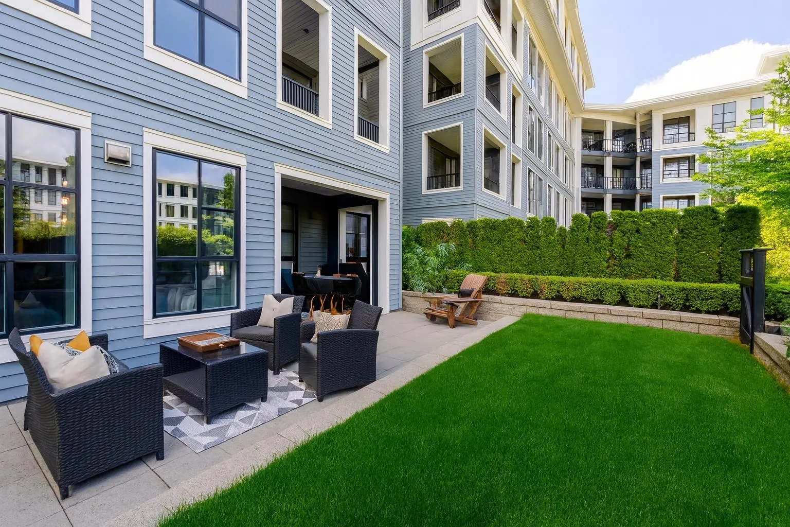 101 15137 33 AVENUE