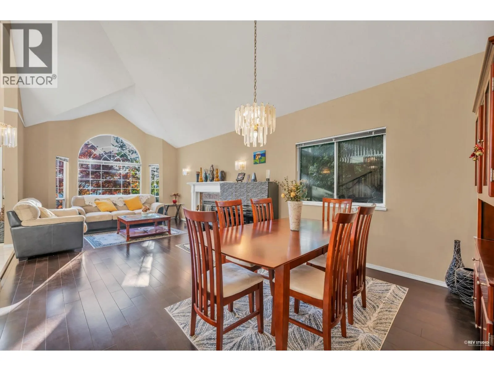 2233 MONASHEE COURT