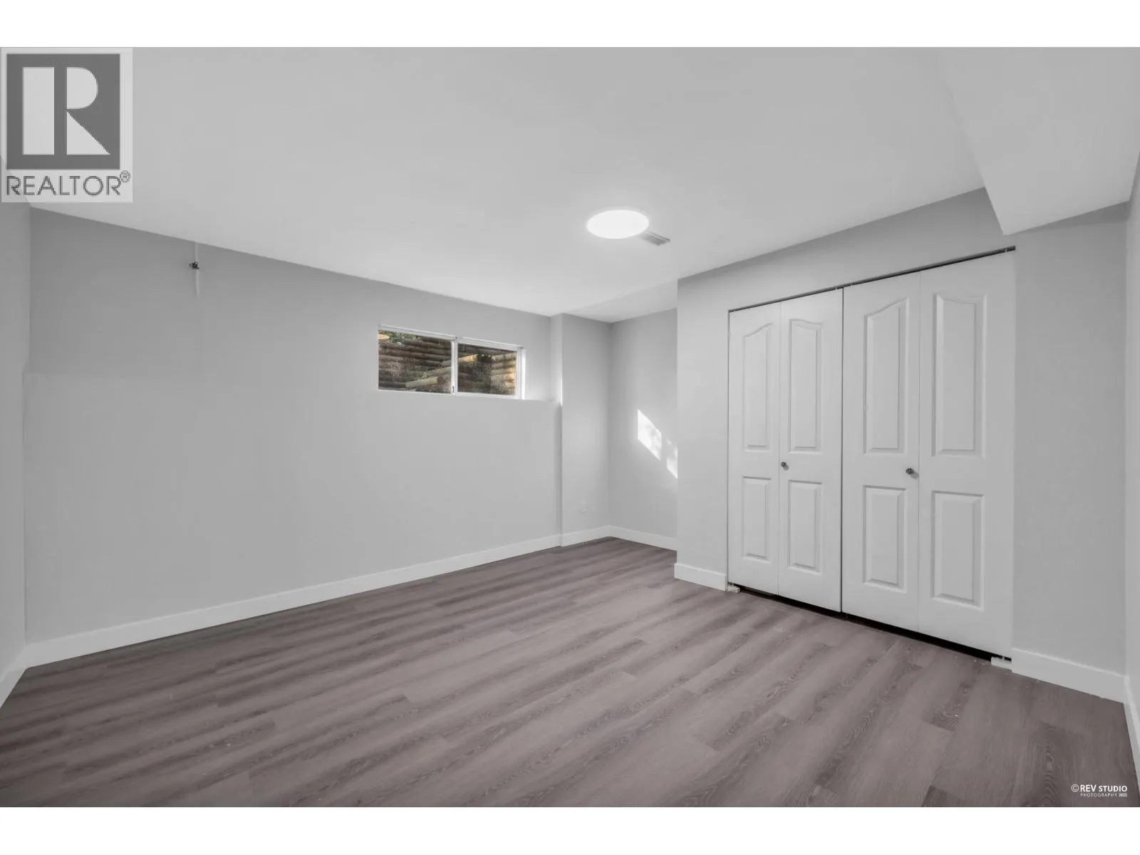 2233 MONASHEE COURT