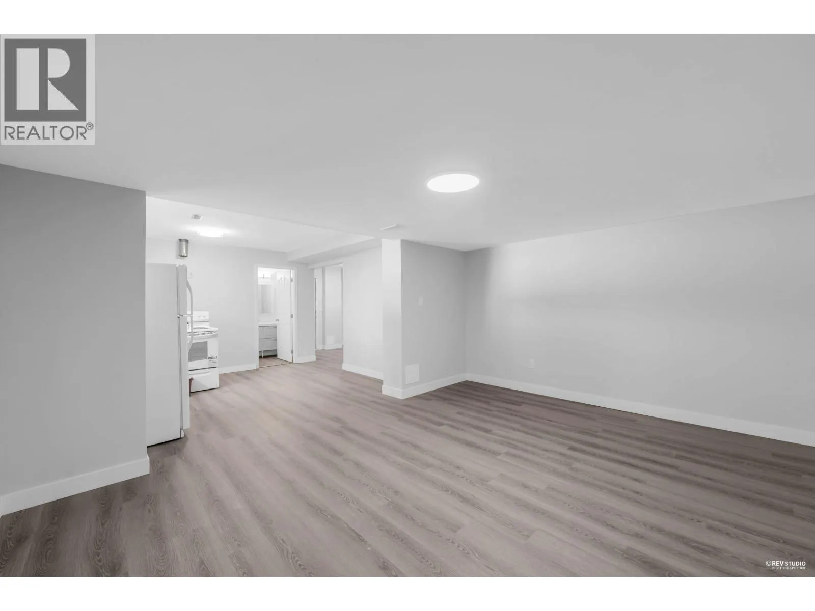 2233 MONASHEE COURT