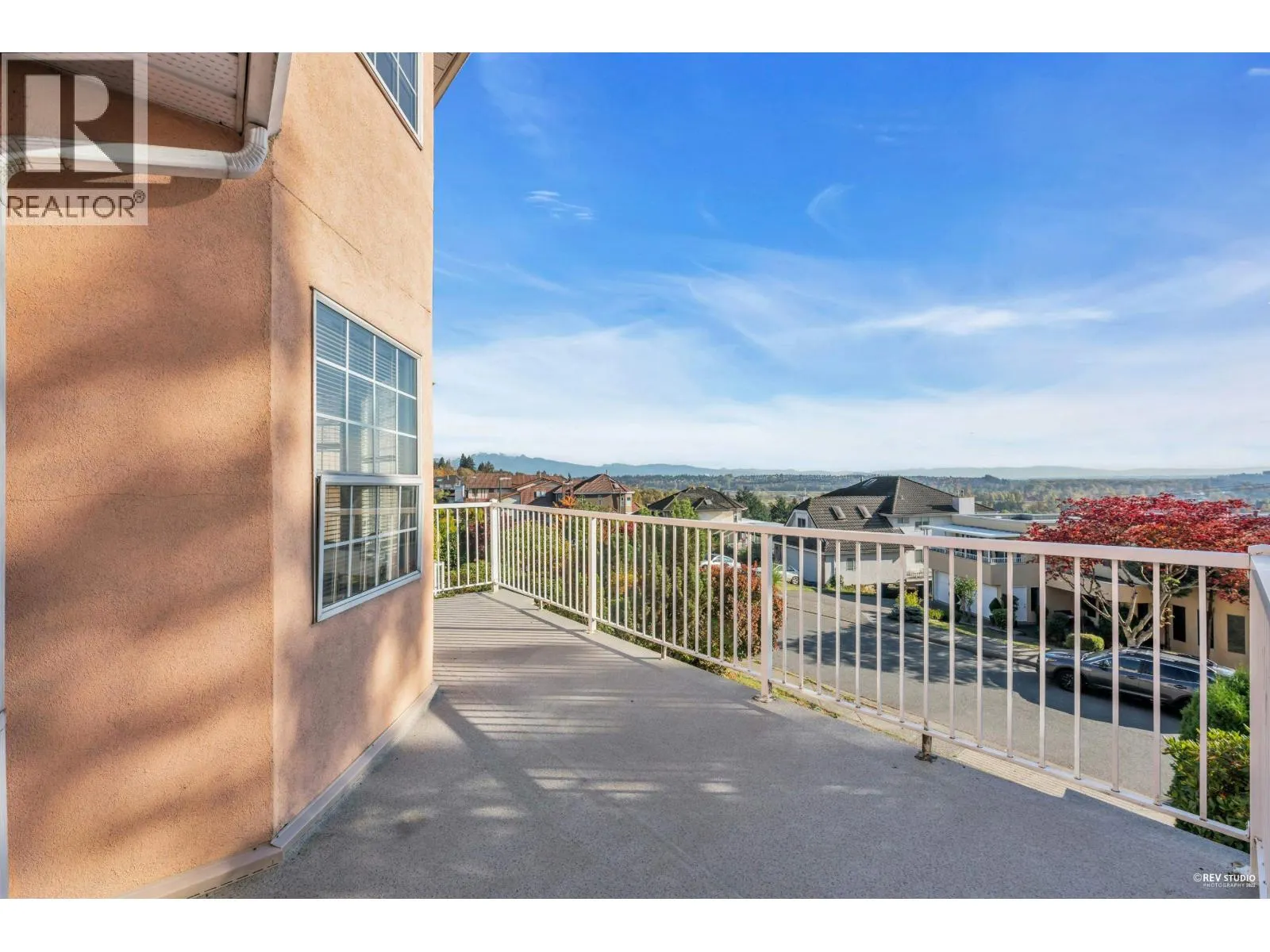 2233 MONASHEE COURT