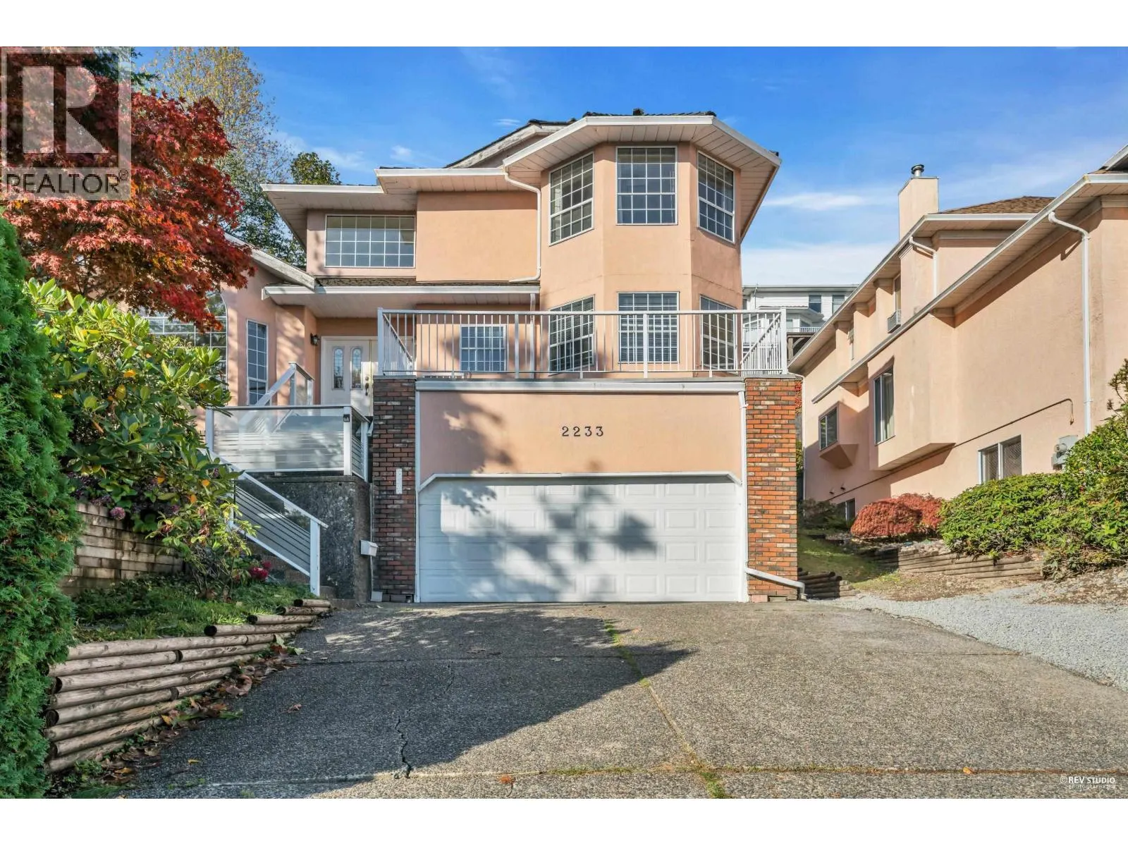 2233 MONASHEE COURT