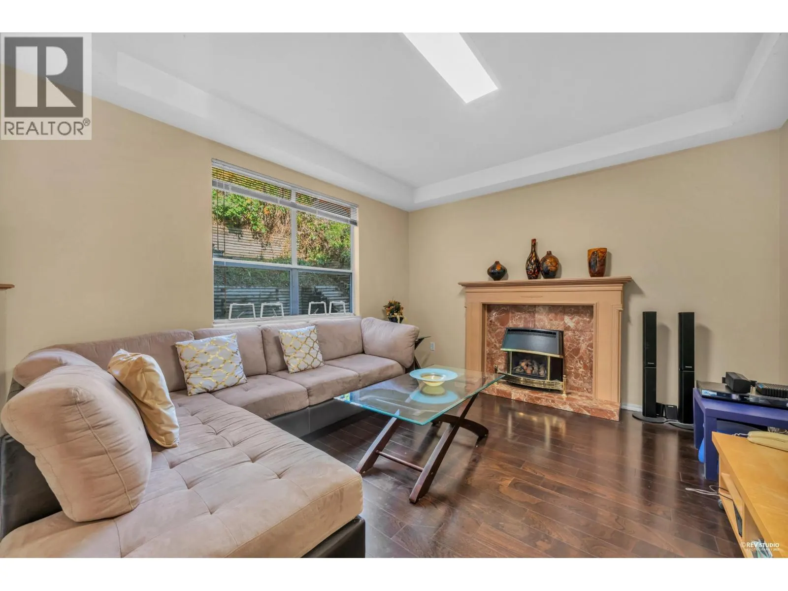 2233 MONASHEE COURT