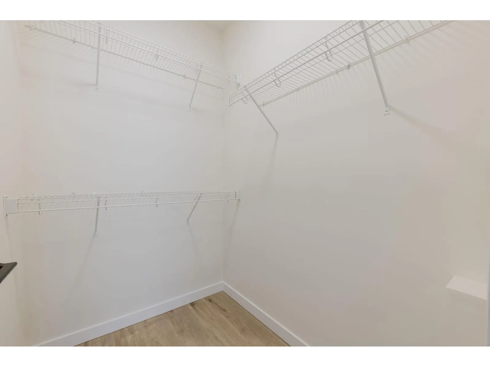 111 33920 BEST AVENUE