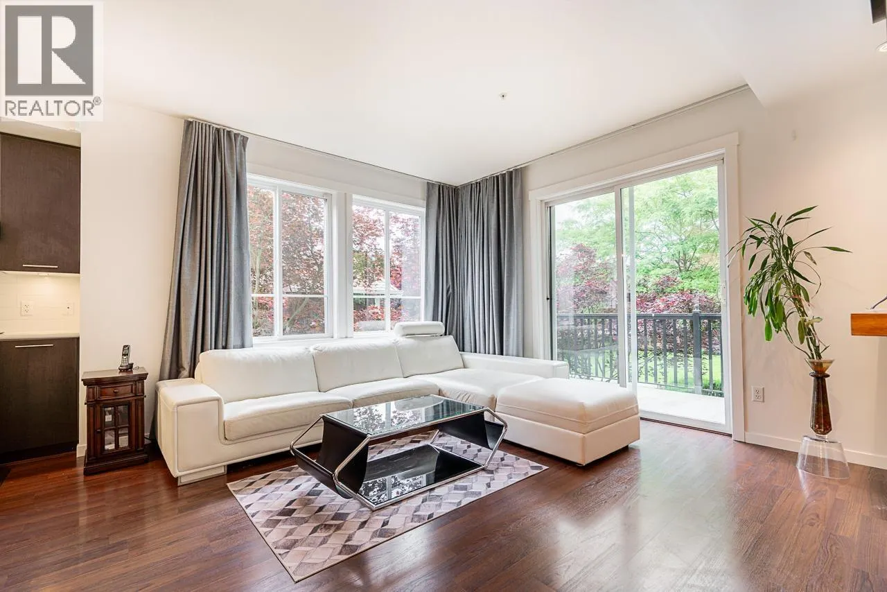 8 2418 AVON PLACE