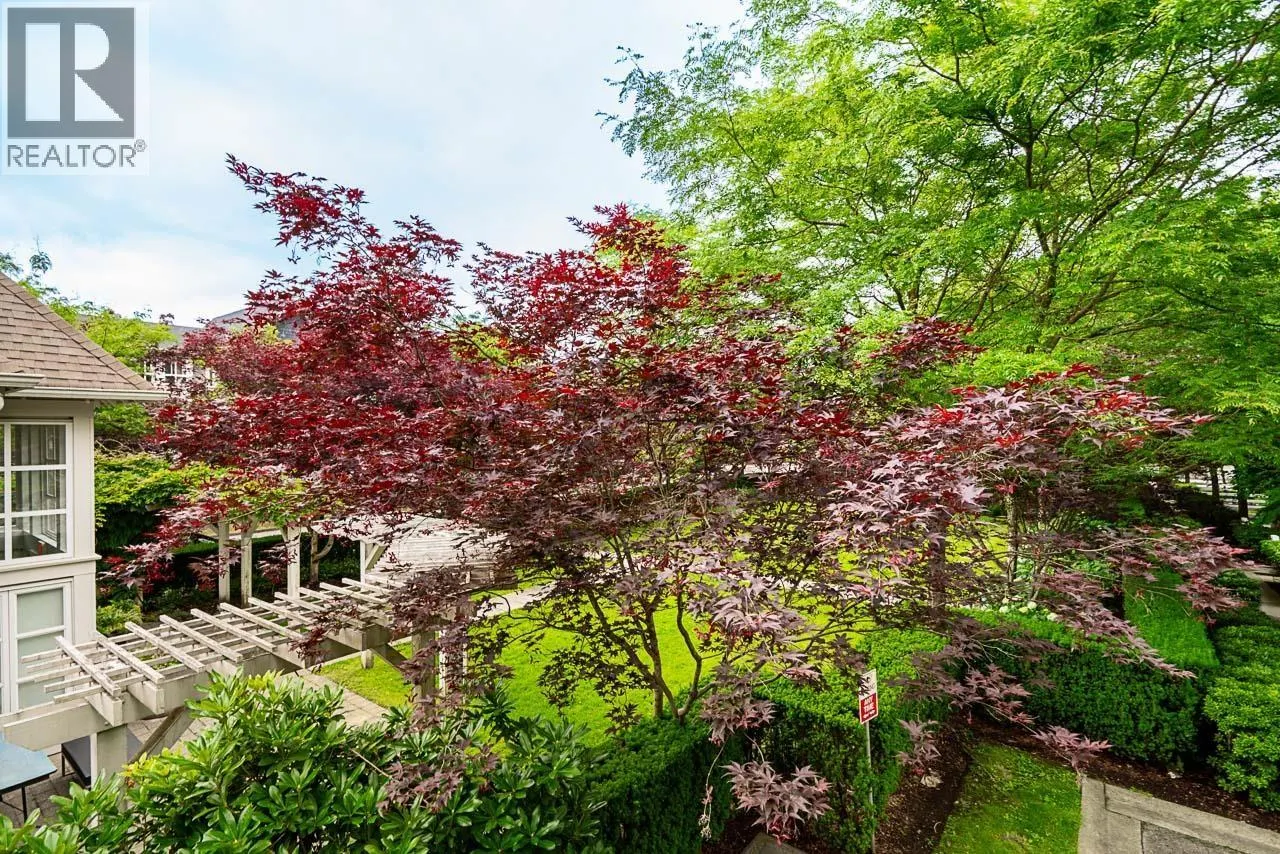 8 2418 AVON PLACE
