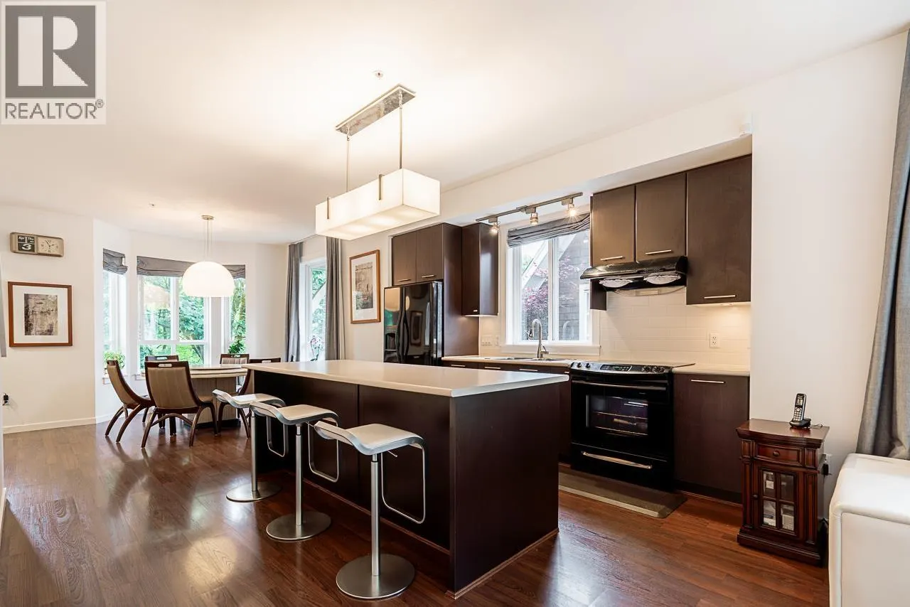 8 2418 AVON PLACE