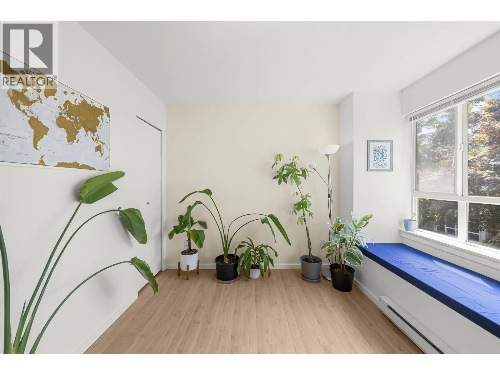 7403 MAGNOLIA TERRACE
