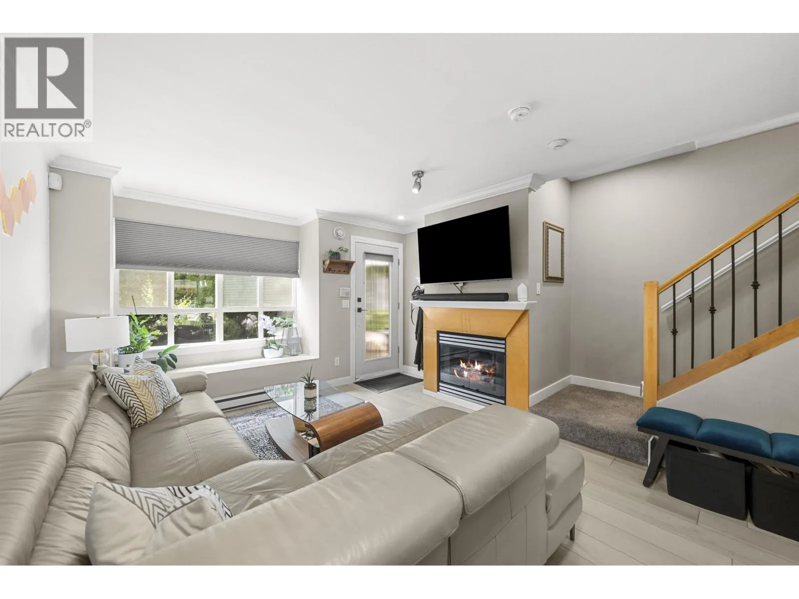 7403 MAGNOLIA TERRACE