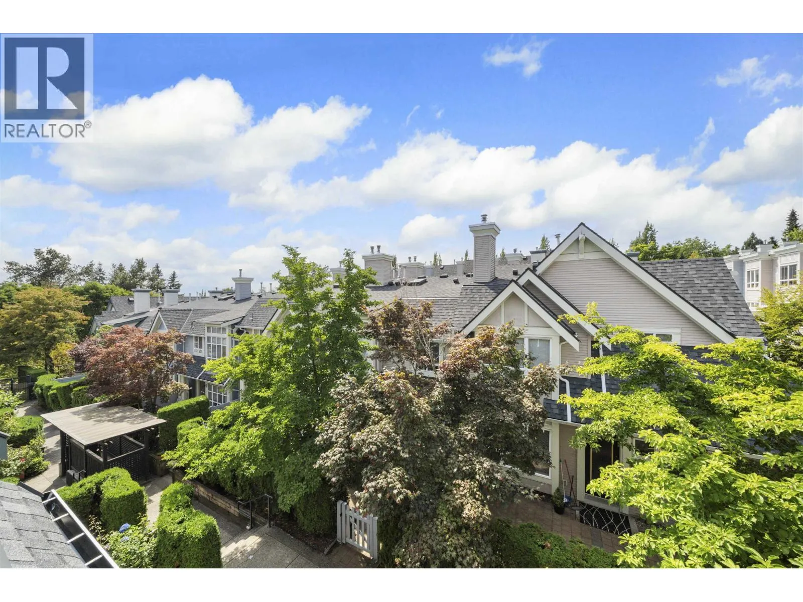 7403 MAGNOLIA TERRACE