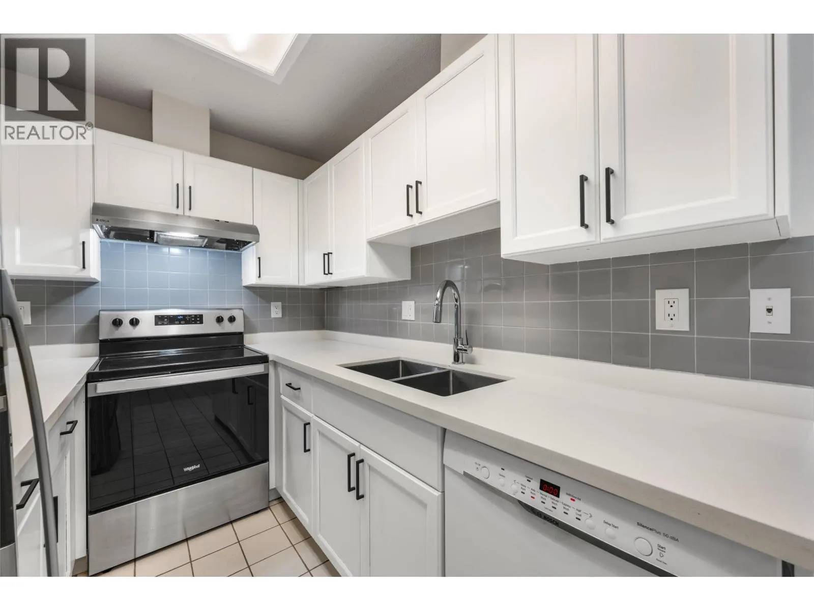 B401 4821 53 STREET
