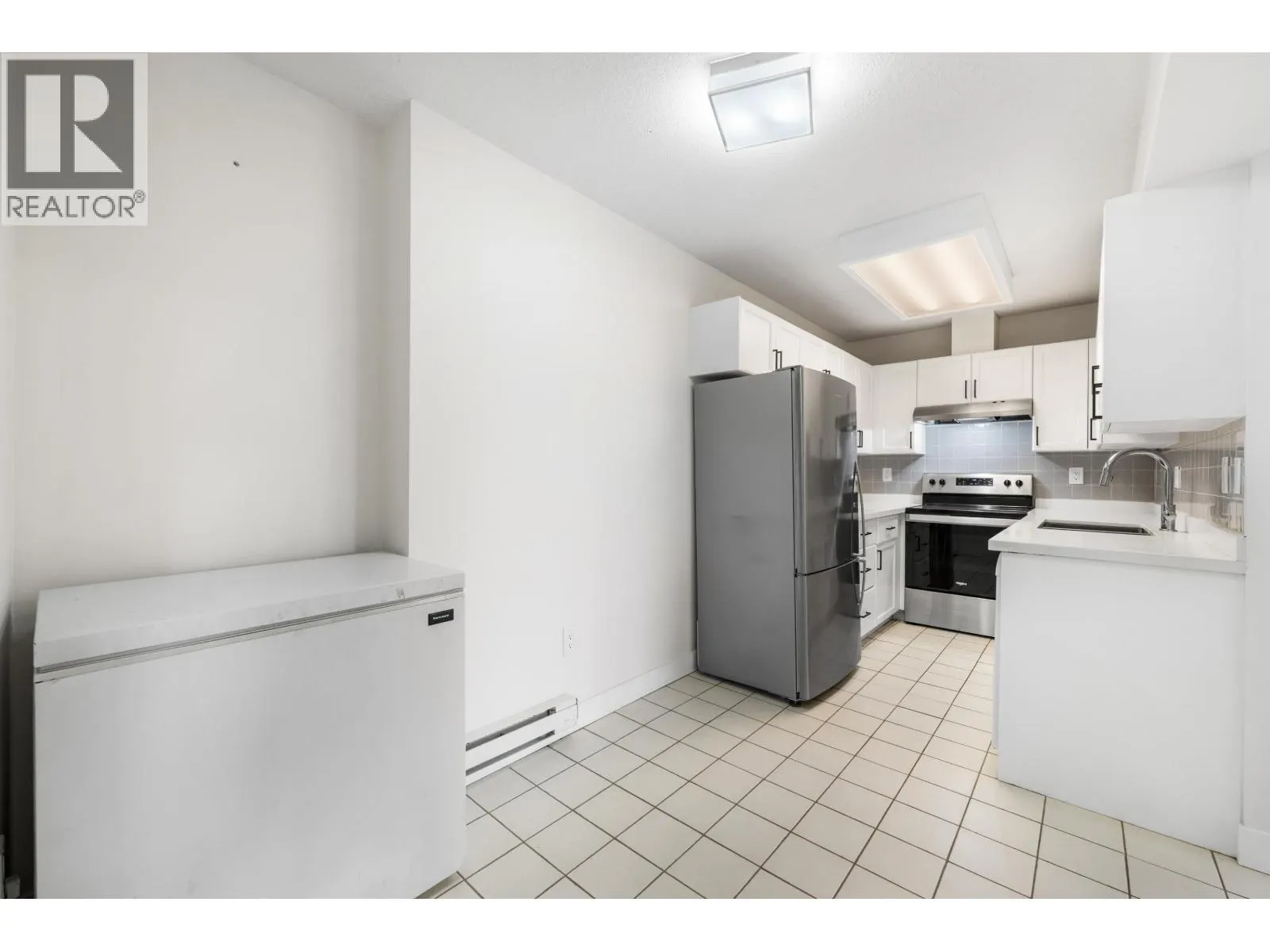 B401 4821 53 STREET