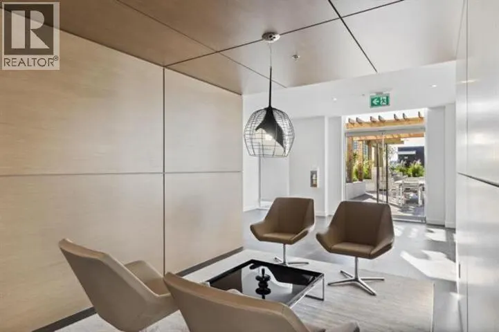 2103 2181 MADISON AVENUE