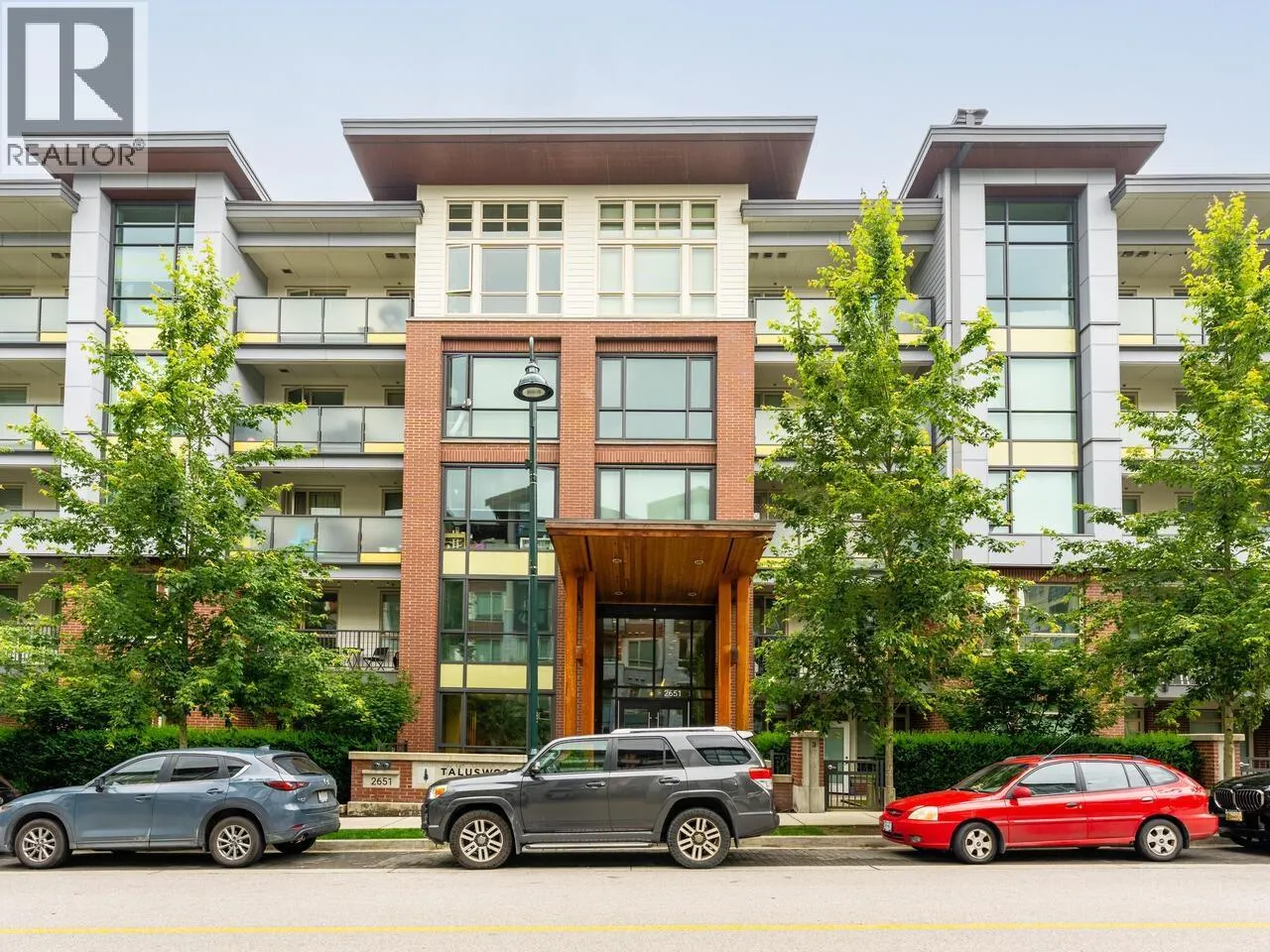 401 2651 LIBRARY LANE