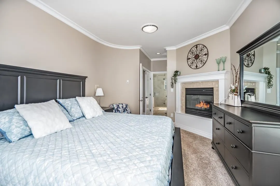 14433 SUNSET LANE