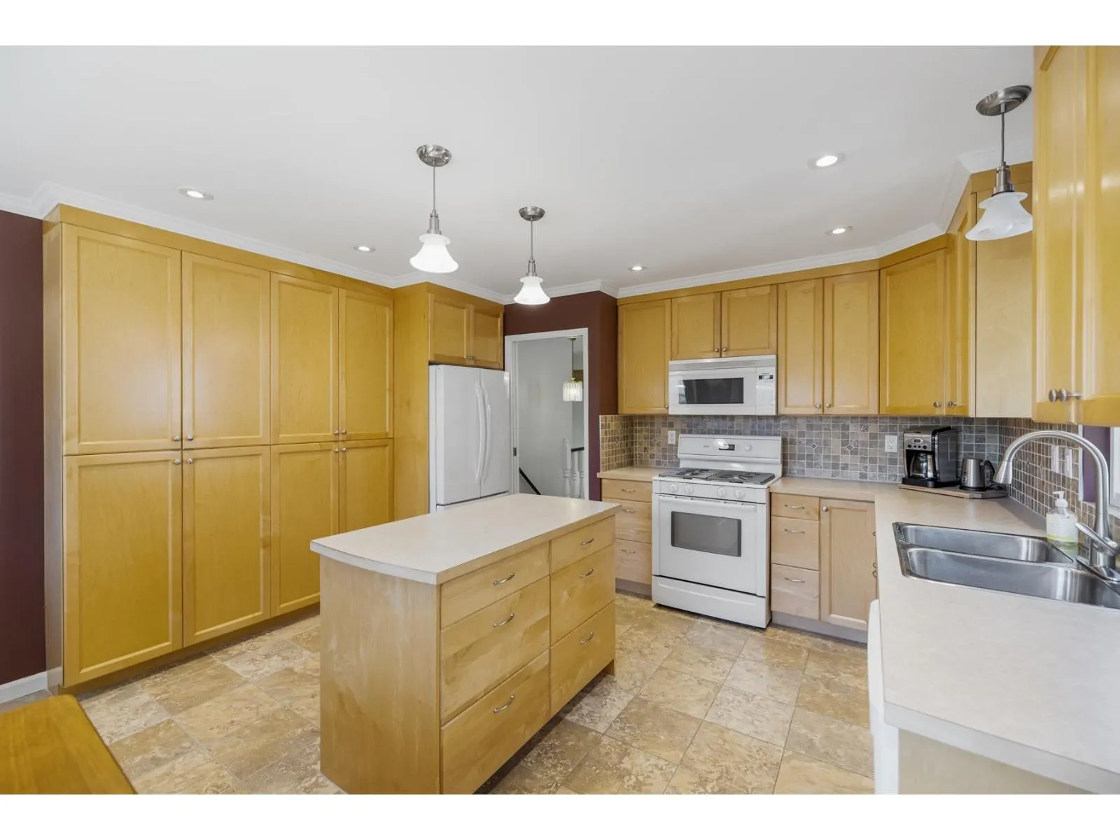 7784 WANSFORD DRIVE