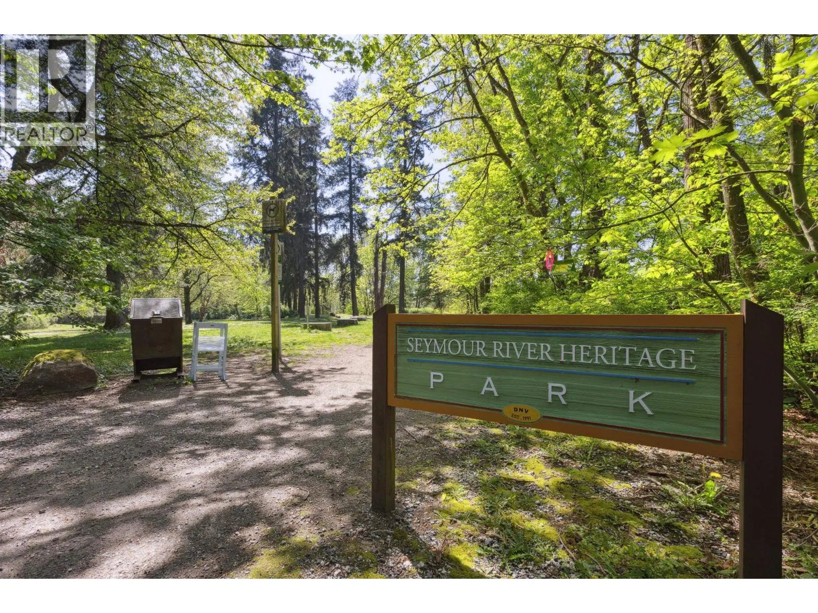 8 433 SEYMOUR RIVER PLACE